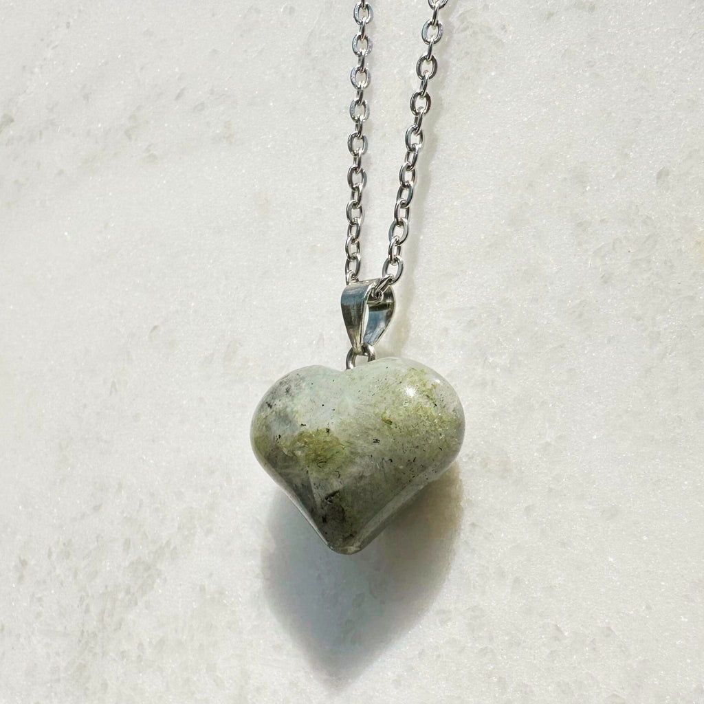 Labradorite Crystal Heart Pendant, Crystal Jewelry, necklace made of stainless steel.